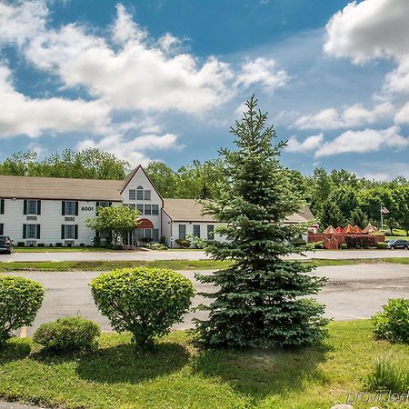 Rodeway Inn Lakeville Luaran gambar