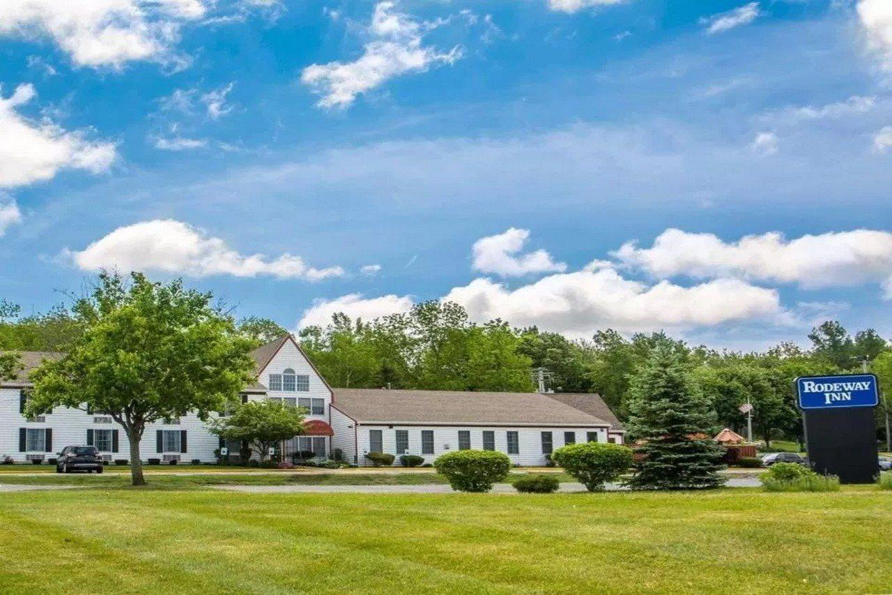 Rodeway Inn Lakeville Luaran gambar