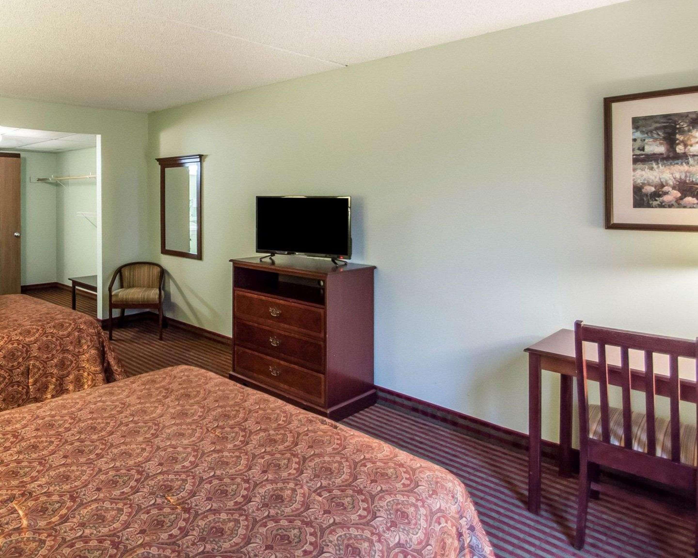 Rodeway Inn Lakeville Luaran gambar