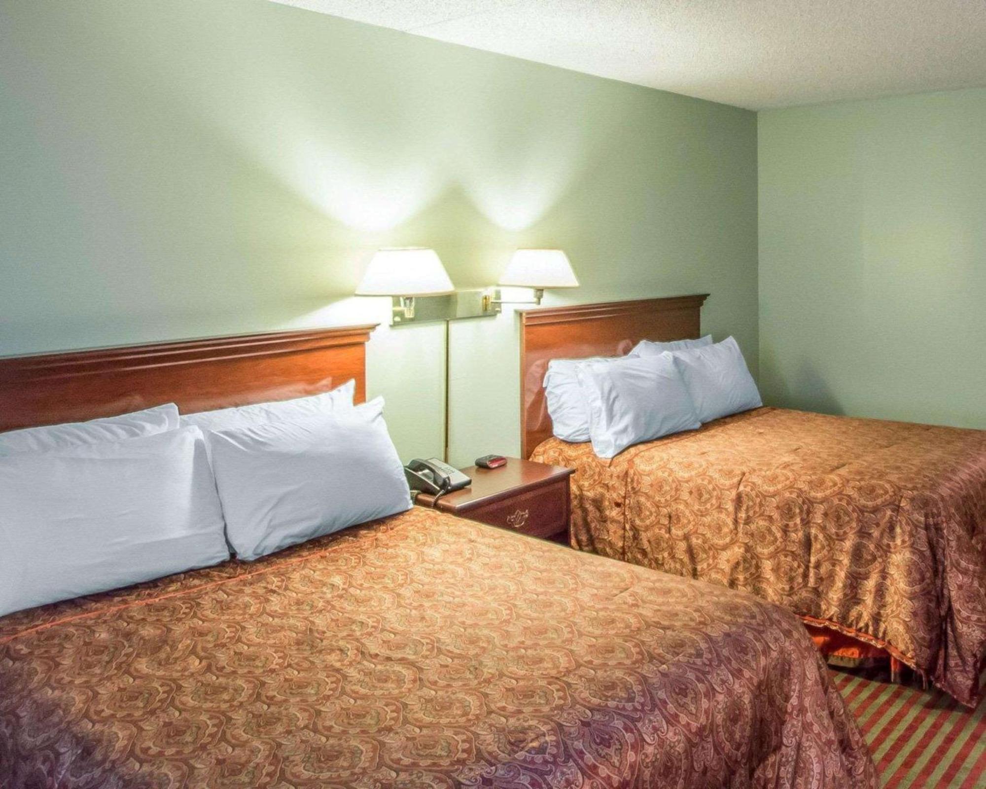 Rodeway Inn Lakeville Luaran gambar