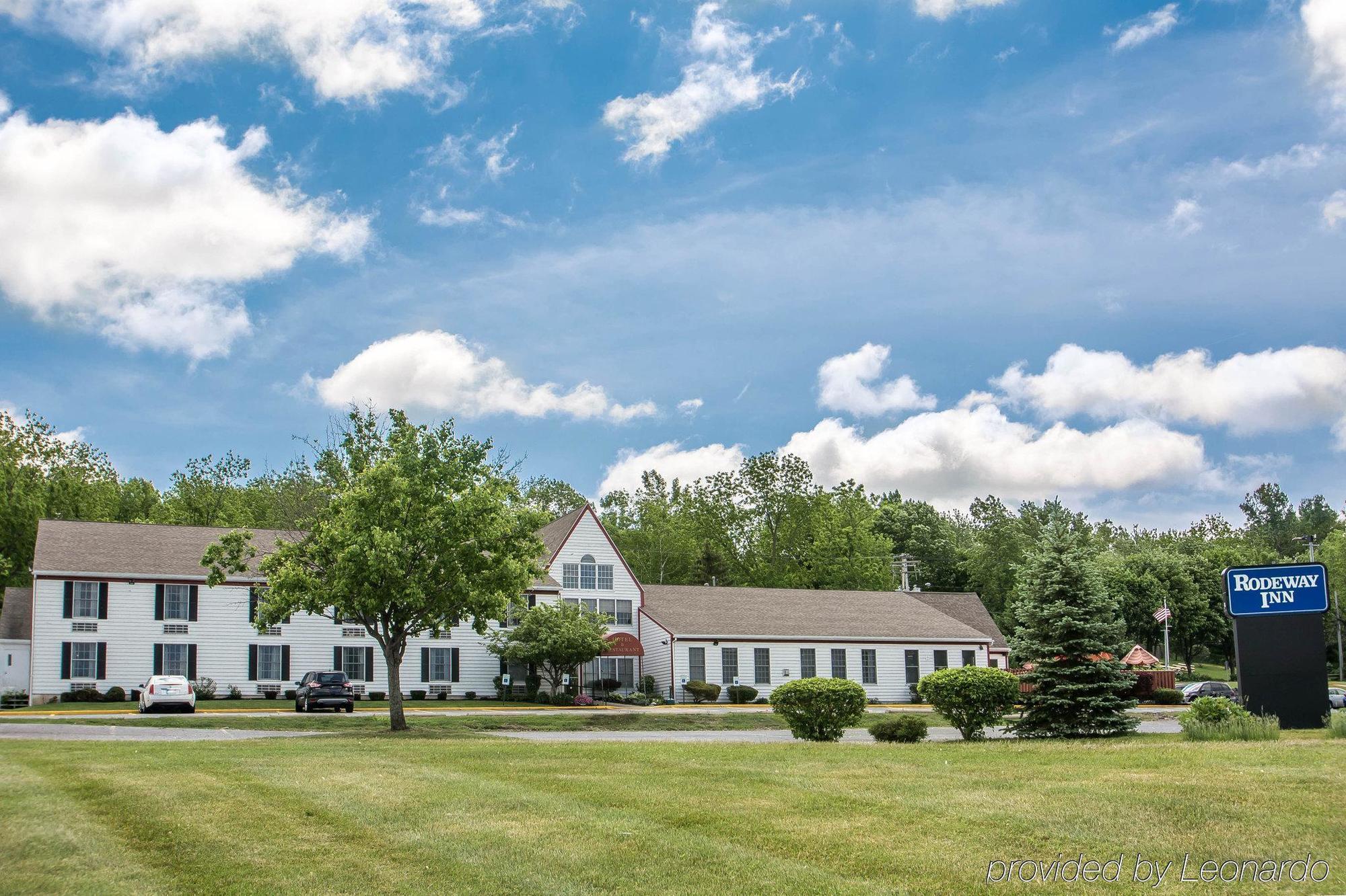Rodeway Inn Lakeville Luaran gambar
